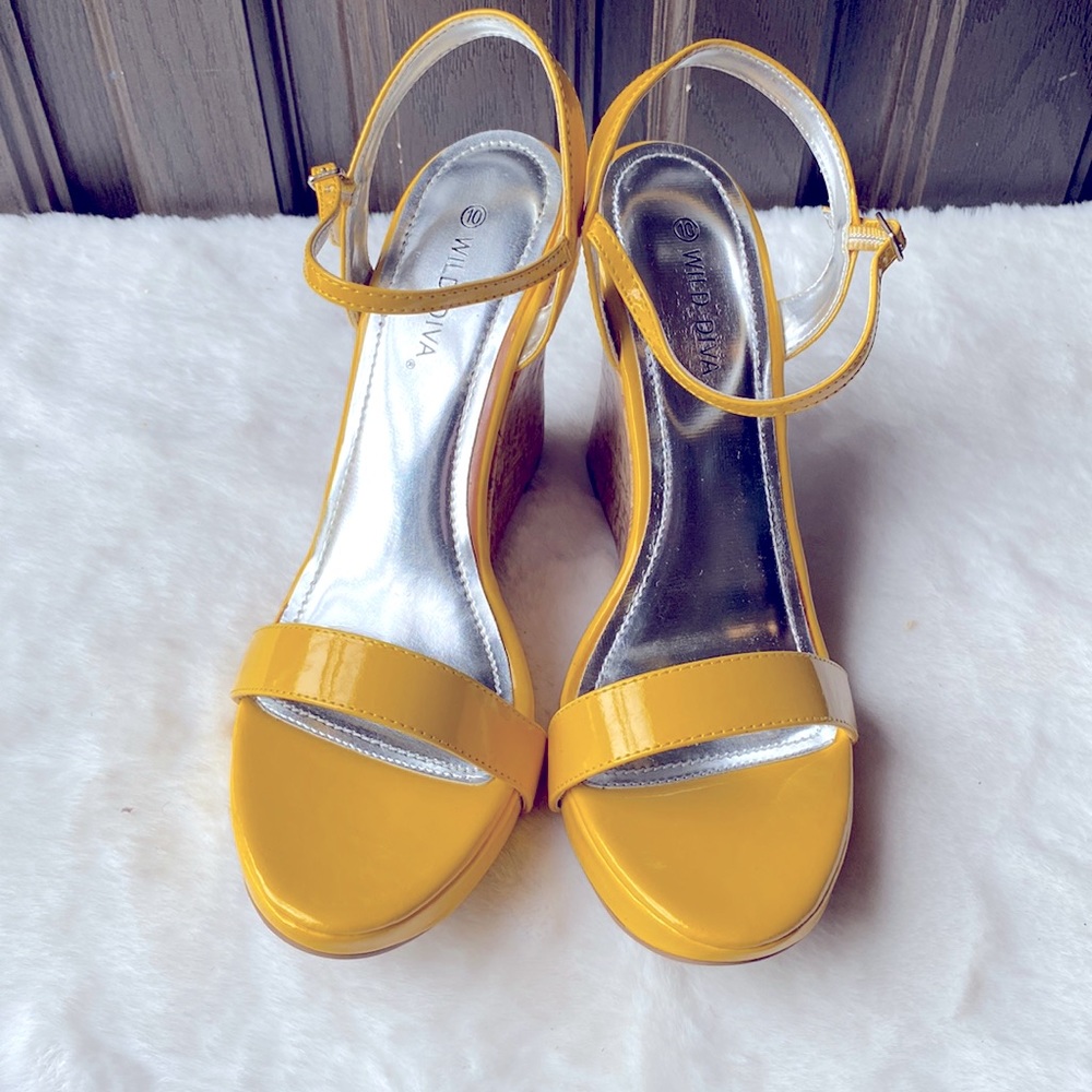 WILD DIVA WEDGE